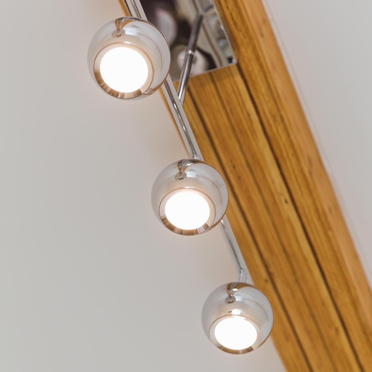 Electricians_Work_Donizetti_Wellesley__48